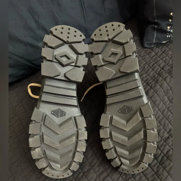 Palladium Revolt Hi TX Platform Sneaker Boot - 9.5 - Picture 3 of 4